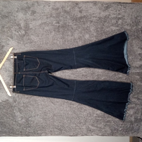 Judy Blue Memphis Hi Waisted Flare Bell Bottom 70s Inspire Womems Jeans 28 - Picture 5 of 13